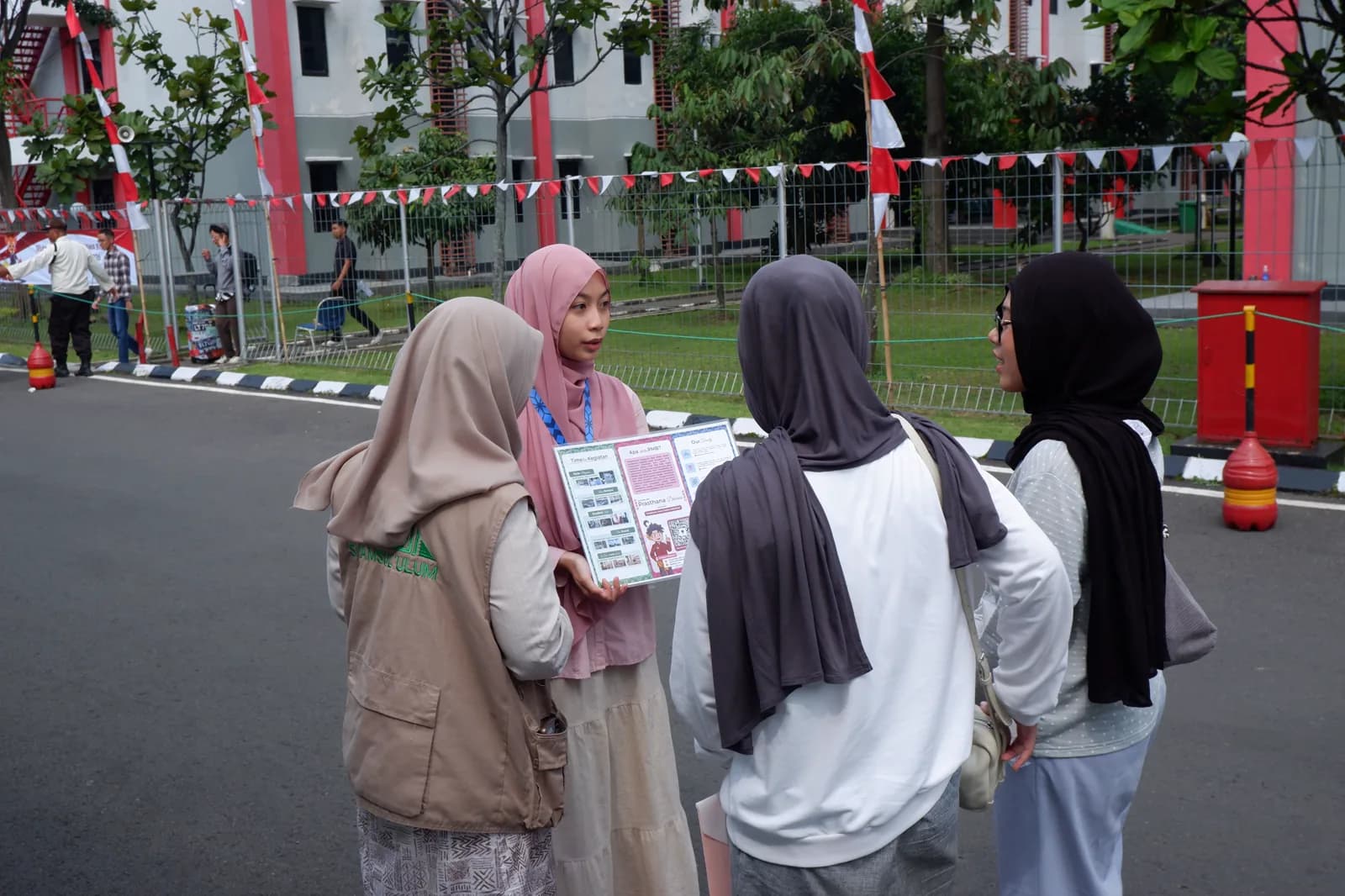 Pemberian arahan kepada peserta PMB